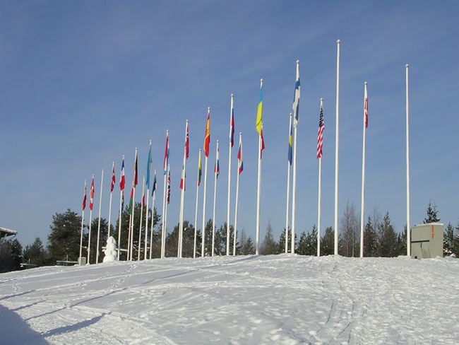 Ounasvaara Ski Stadion, Rovaniemi, Finland.   Nationale medlemsflag af MWC organisationen